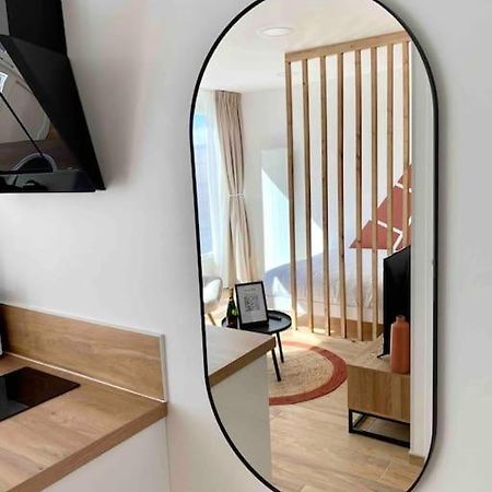 Studio Design Au Centre De ランス エクステリア 写真
