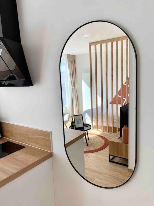 Studio Design Au Centre De ランス エクステリア 写真